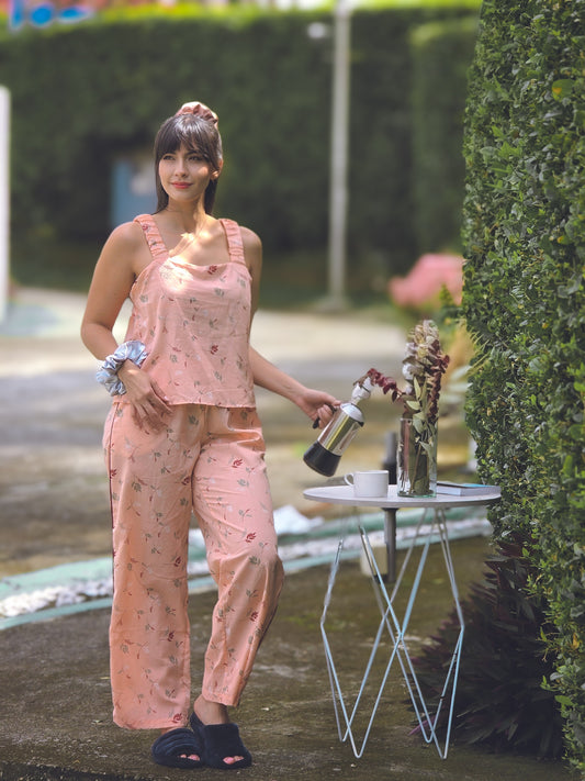 Pijama pantalón y blusa de tiras REF. MATISS  color Peach-  Frescura y estilo para dormir
